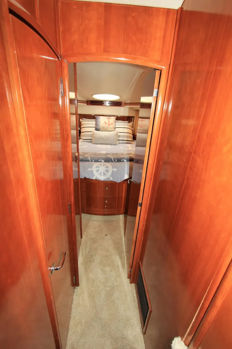 Slide: The Image of Interior of 2001 Carver 506 Motor Yacht, luxurious bedroom. - 21
