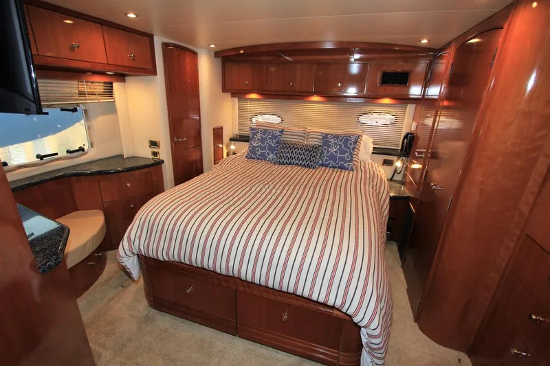 Slide: The Image of Luxurious bedroom in 2001 Carver 506 Motor Yacht. - 34