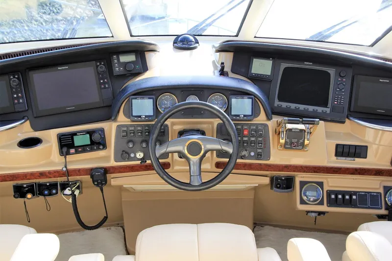 Slide: The Image of Helm of the 2001 Carver 506 Motor Yacht. - 42