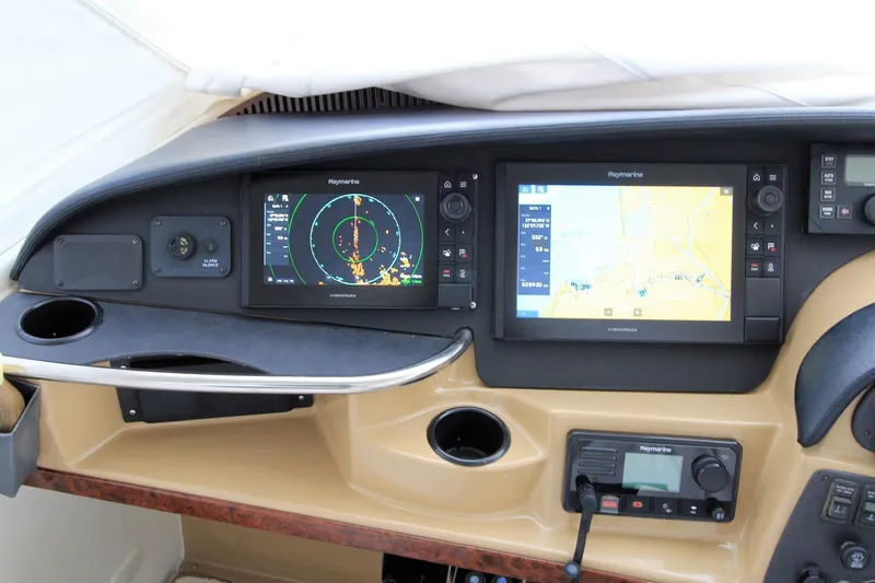 Slide: The Image of Navigation system of 2001 Carver 506 Motor Yacht. - 45