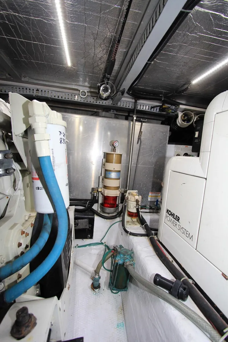 Slide: The Image of Carver Yachts 506 Motor Yacht 2001 - 65