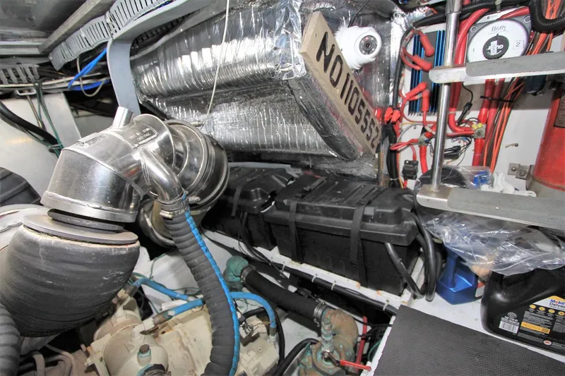 Slide: The Image of Carver Yachts 506 Motor Yacht 2001 - 66