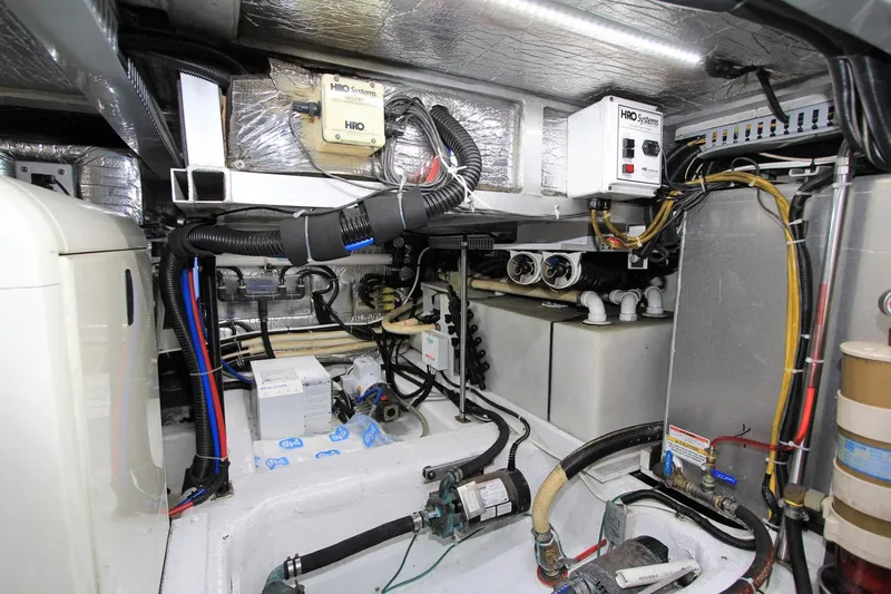 Slide: The Image of Carver Yachts 506 Motor Yacht 2001 - 69