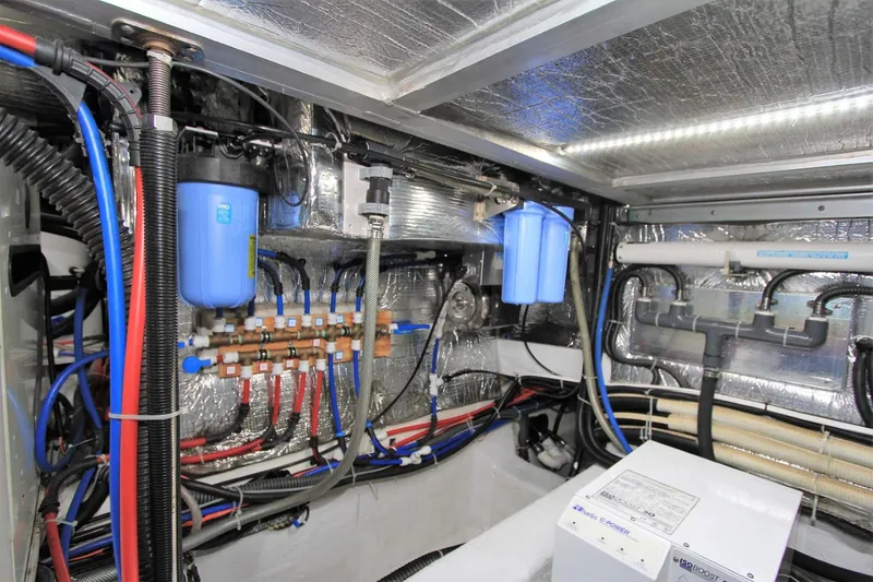 Slide: The Image of Carver Yachts 506 Motor Yacht 2001 - 72