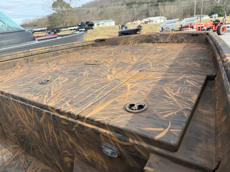 Slide: The Image of G3 Gator Tough 18 CC 2026 - 10