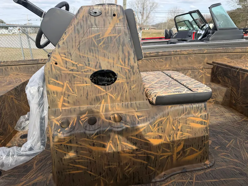 Slide: The Image of G3 Gator Tough 18 CC 2026 - 7