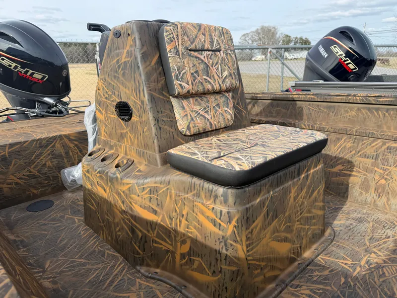 Slide: The Image of G3 Gator Tough 18 CC 2026 - 8