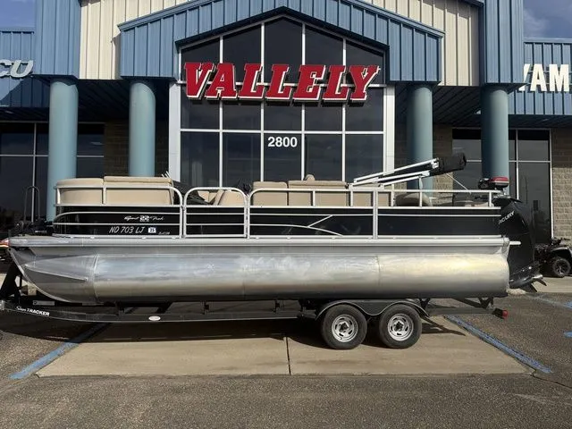 The Image of Sun Tracker SportFish 22 XP3 2019 - 1