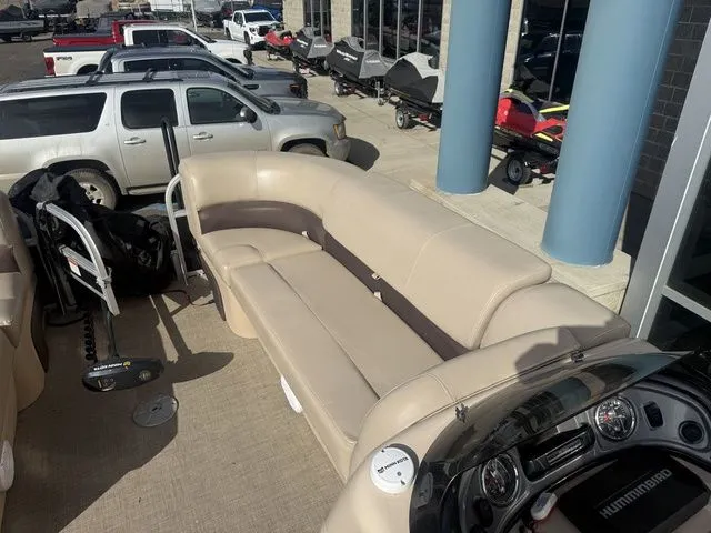 Slide: The Image of Sun Tracker SportFish 22 XP3 2019 - 11