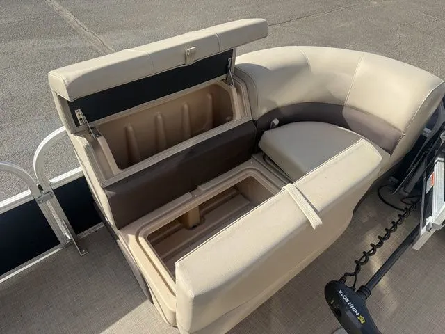 Slide: The Image of Sun Tracker SportFish 22 XP3 2019 - 13