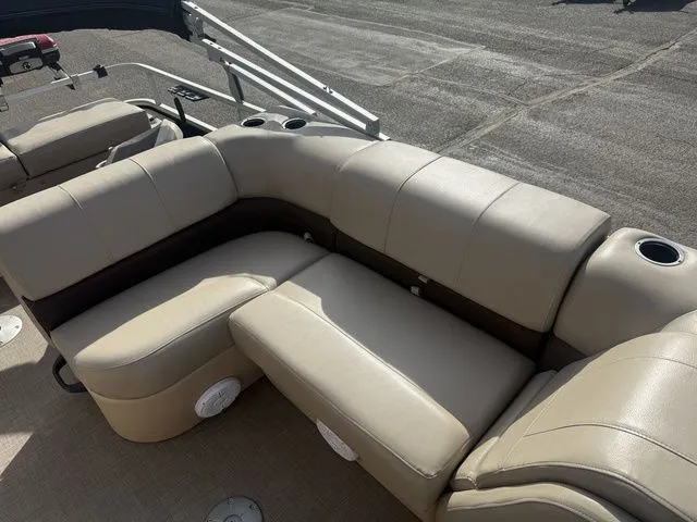 Slide: The Image of Sun Tracker SportFish 22 XP3 2019 - 15