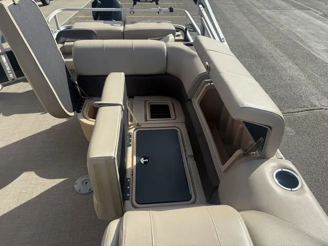 Slide: The Image of Sun Tracker SportFish 22 XP3 2019 - 16