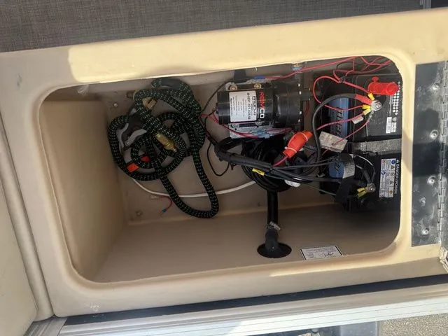 Slide: The Image of Sun Tracker SportFish 22 XP3 2019 - 22