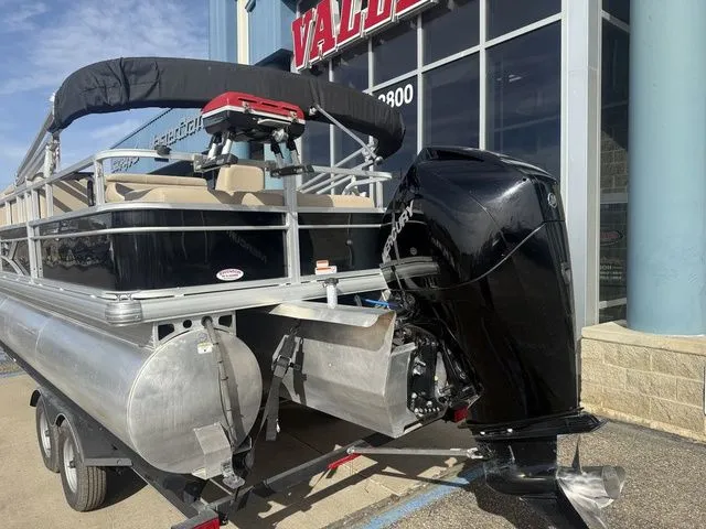Slide: The Image of Sun Tracker SportFish 22 XP3 2019 - 3