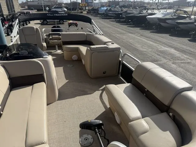 Slide: The Image of Sun Tracker SportFish 22 XP3 2019 - 9