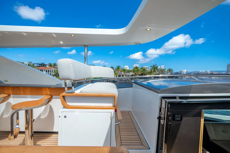 Slide: The Image of Azimut Grande 27M 2020 - 75