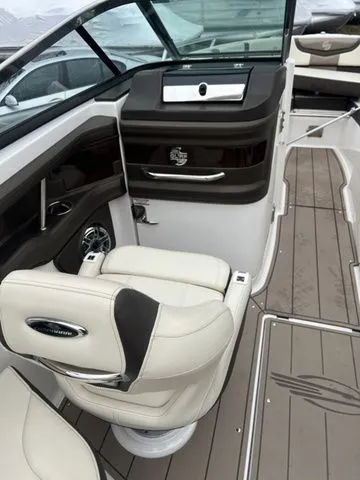 Slide: The Image of Chaparral 26 Surf 2021 - 14