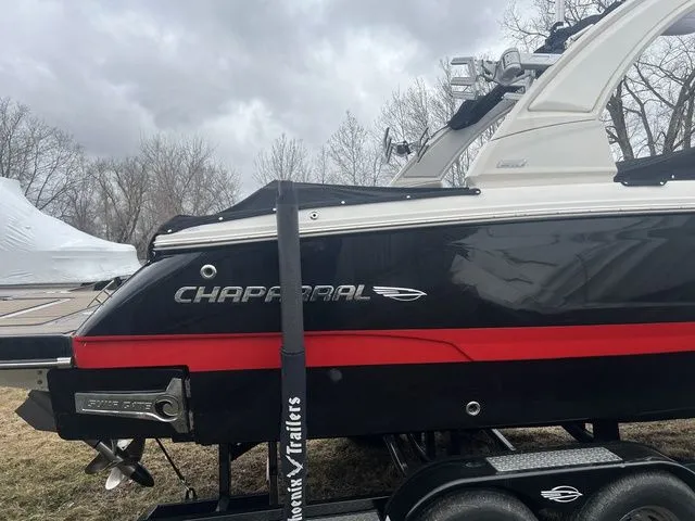 Slide: The Image of Chaparral 26 Surf 2021 - 4