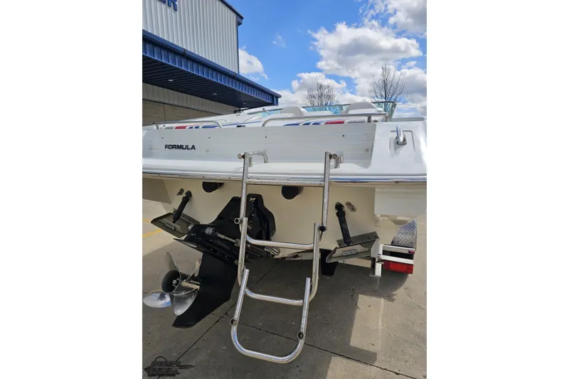 Slide: The Image of 2008 Formula 271 FASTech boat rear view with ladder and propeller. - 29