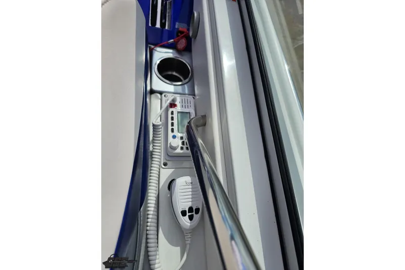 Slide: The Image of Control panel and radio in 2008 Formula 271 FASTech boat cockpit. - 42