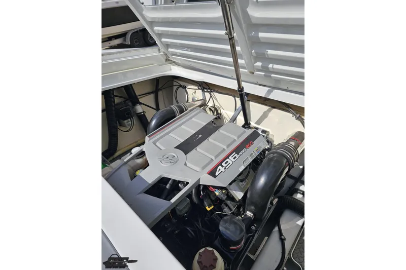 Slide: The Image of 2008 Formula 271 FASTech boat engine compartment with 496 MAG HO engine. - 85