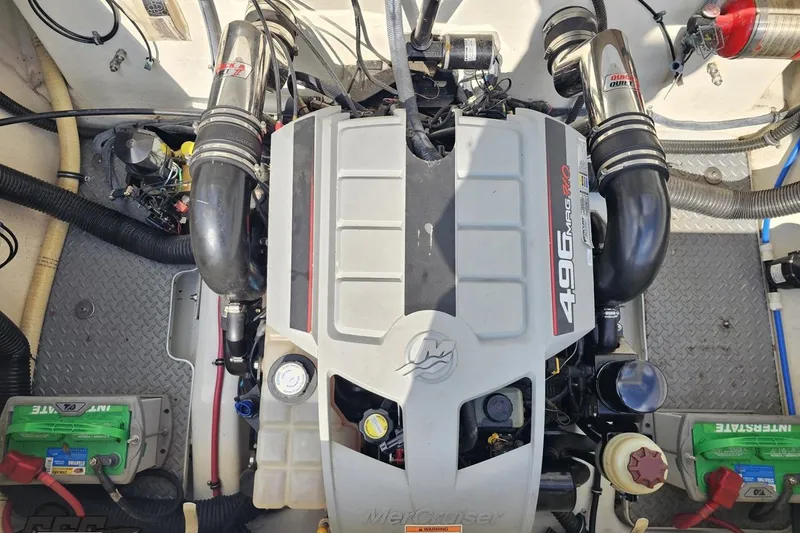 Slide: The Image of Engine compartment of a 2008 Formula 271 FASTech boat with 496 MAG HO engine. - 86