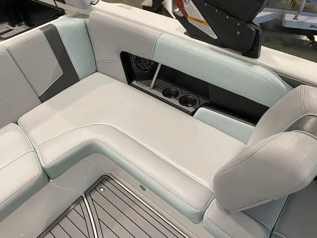 Slide: The Image of Nautique Super Air Nautique 230 2021 - 12
