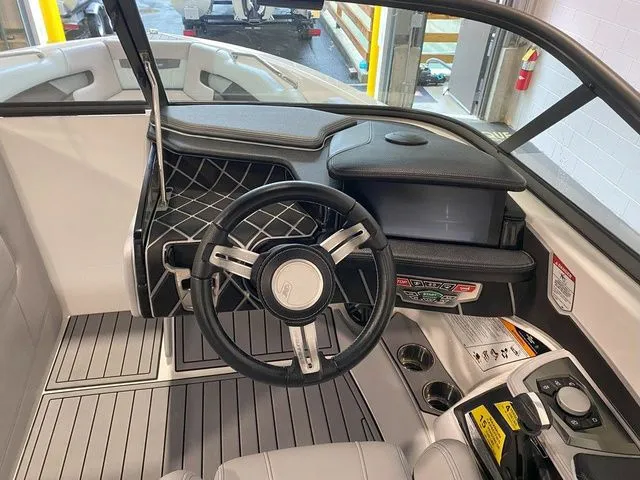 Slide: The Image of Nautique Super Air Nautique 230 2021 - 14