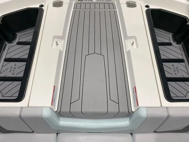 Slide: The Image of Nautique Super Air Nautique 230 2021 - 15