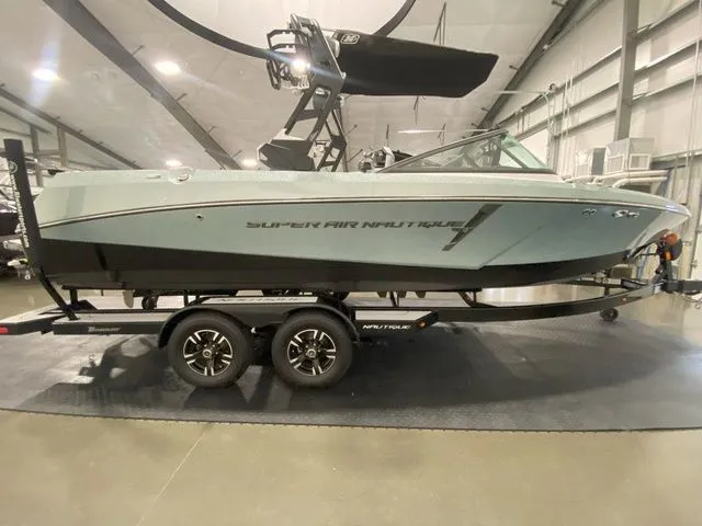 Slide: The Image of Nautique Super Air Nautique 230 2021 - 7