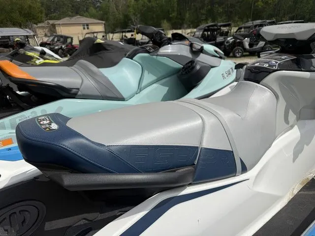 Slide: The Image of Sea-Doo FishPro Sport 170 iBR and iDF 2023 - 13