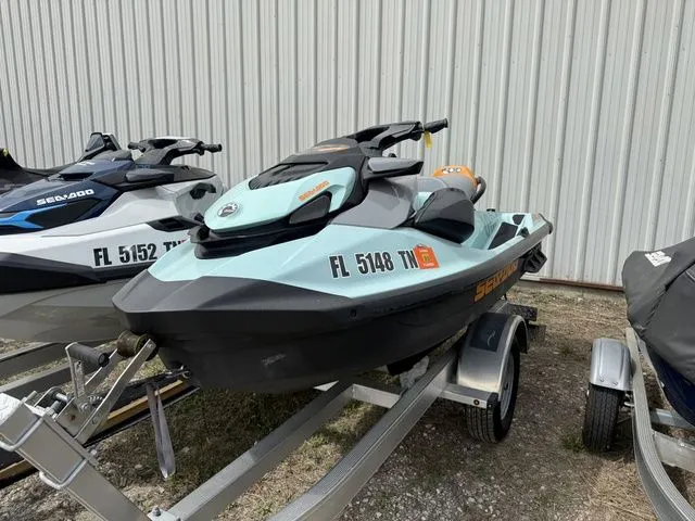 Slide: The Image of Sea-Doo Wake 170 2023 - 3