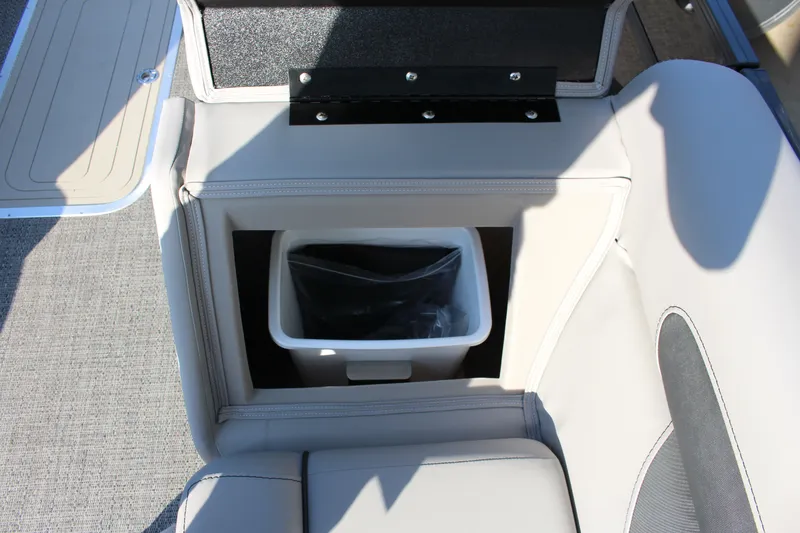 Slide: The Image of Barletta Aria A245UC 2025 - 25