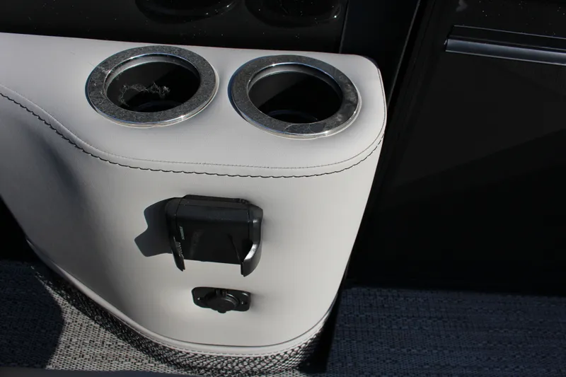 Slide: The Image of Barletta Aria A245UC 2025 - 32