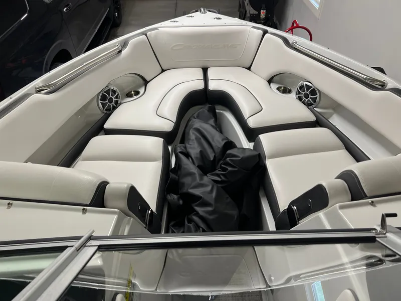 Slide: The Image of Crownline Boats 240 SS 2021 - 13