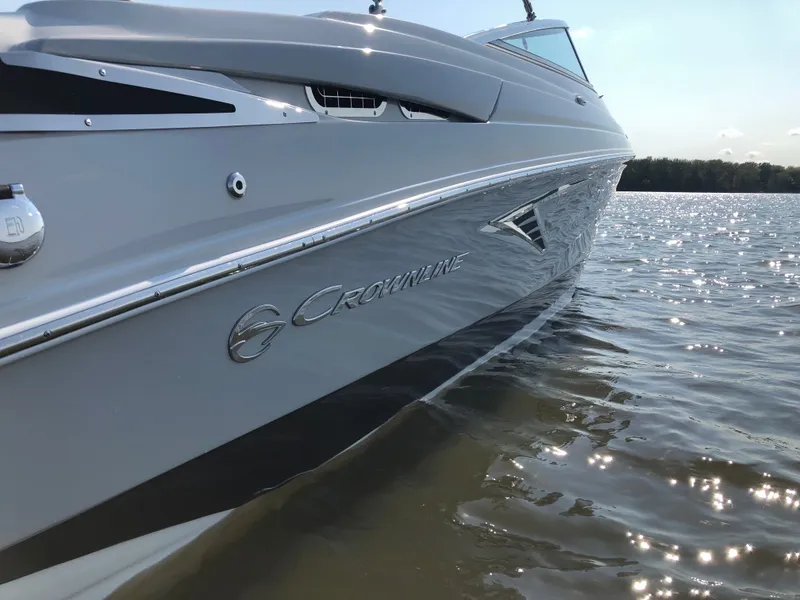 Slide: The Image of Crownline Boats 240 SS 2021 - 7