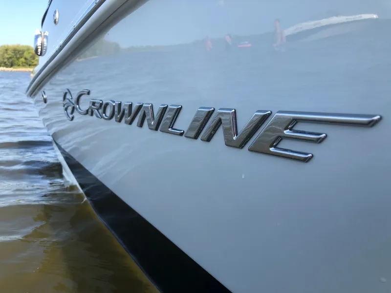 Slide: The Image of Crownline Boats 240 SS 2021 - 8