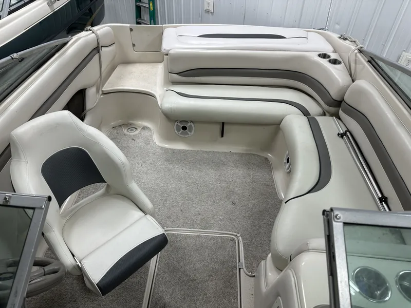 Slide: The Image of Crownline Boats 205 2000 - 10