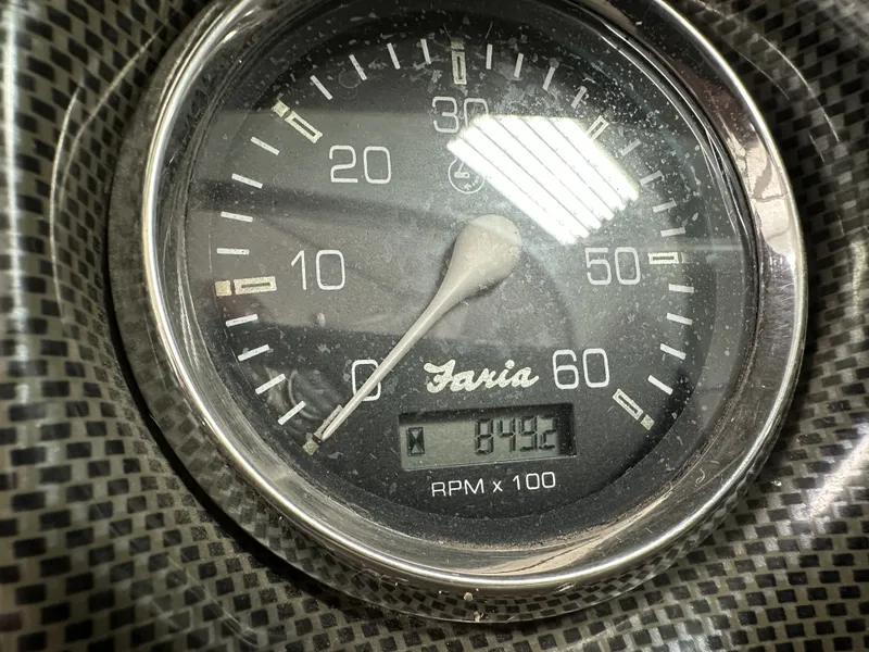 Slide: The Image of Crownline Boats 205 2000 - 7