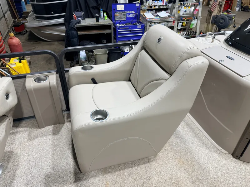 Slide: The Image of Premier 251 Cast-a-Way Fish & Cruise Pontoon & 115HP Mercury 4Stroke - $19,995 2007 - 12