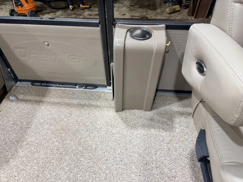 Slide: The Image of Premier 251 Cast-a-Way Fish & Cruise Pontoon & 115HP Mercury 4Stroke - $19,995 2007 - 23