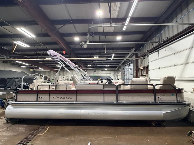 Slide: The Image of Premier 251 Cast-a-Way Fish & Cruise Pontoon & 115HP Mercury 4Stroke - $19,995 2007 - 25