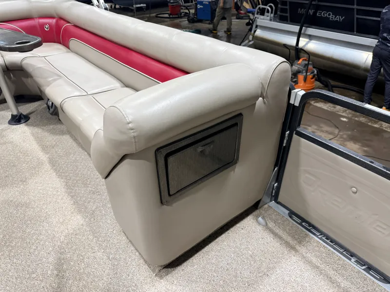 Slide: The Image of Premier 251 Cast-a-Way Fish & Cruise Pontoon & 115HP Mercury 4Stroke - $19,995 2007 - 41