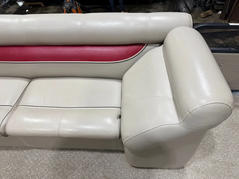 Slide: The Image of Premier 251 Cast-a-Way Fish & Cruise Pontoon & 115HP Mercury 4Stroke - $19,995 2007 - 44