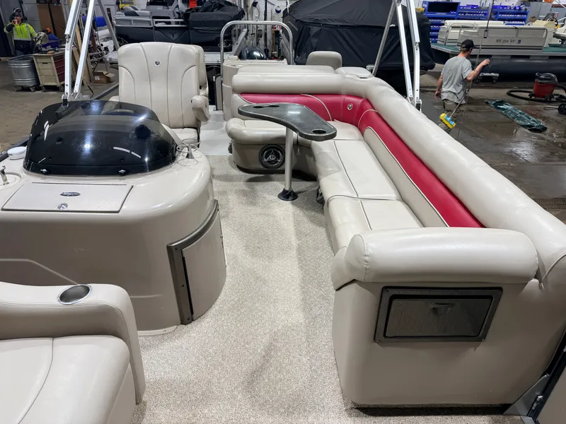 Slide: The Image of Premier 251 Cast-a-Way Fish & Cruise Pontoon & 115HP Mercury 4Stroke - $19,995 2007 - 5