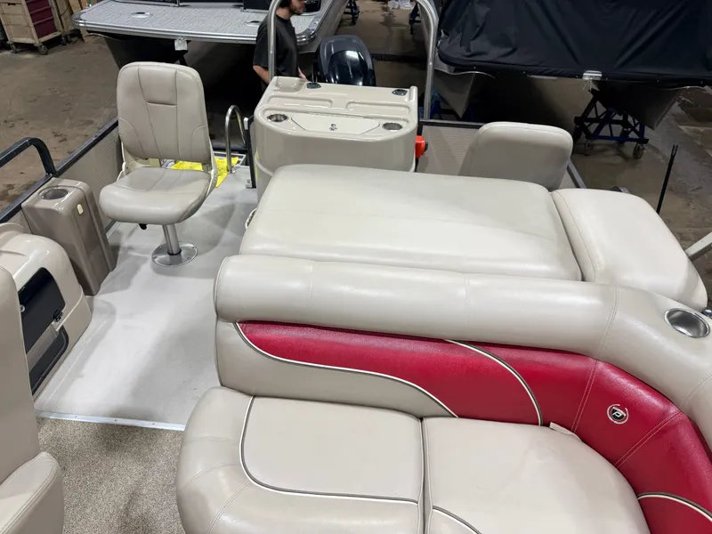 Slide: The Image of Premier 251 Cast-a-Way Fish & Cruise Pontoon & 115HP Mercury 4Stroke - $19,995 2007 - 54