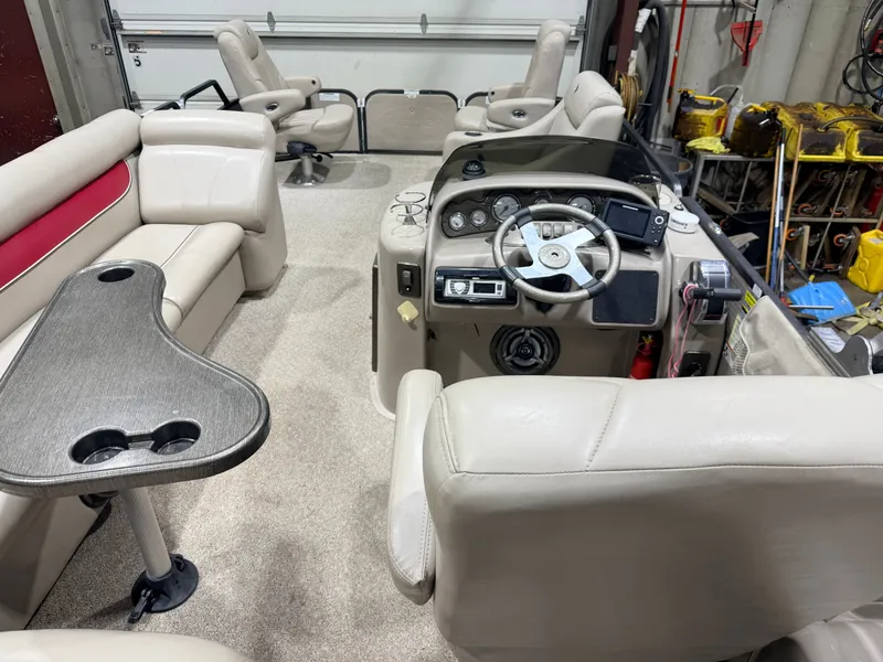 Slide: The Image of Premier 251 Cast-a-Way Fish & Cruise Pontoon & 115HP Mercury 4Stroke - $19,995 2007 - 6