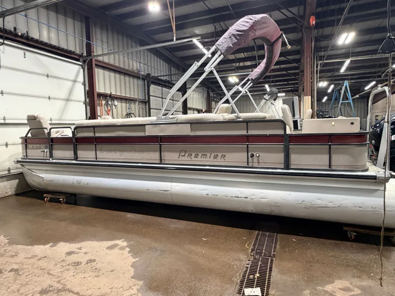 Slide: The Image of Premier 251 Cast-a-Way Fish & Cruise Pontoon & 115HP Mercury 4Stroke - $19,995 2007 - 67