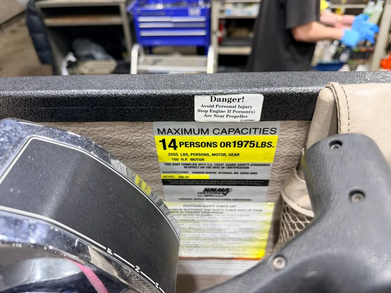 Slide: The Image of Premier 251 Cast-a-Way Fish & Cruise Pontoon & 115HP Mercury 4Stroke - $19,995 2007 - 74