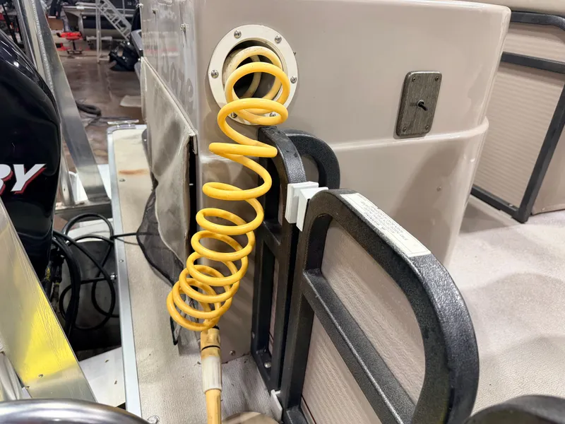 Slide: The Image of Premier 251 Cast-a-Way Fish & Cruise Pontoon & 115HP Mercury 4Stroke - $19,995 2007 - 78